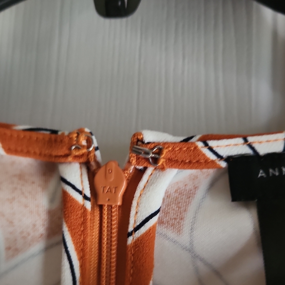Ann Taylor Vibrant Orange and White Leaf Print Blouse - Picture 6 of 7